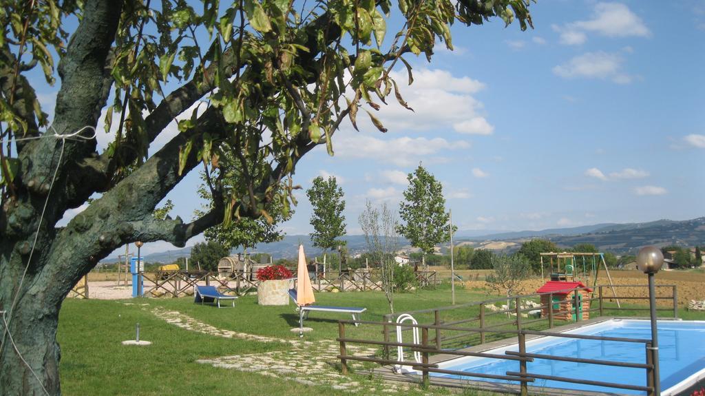 Agriturismo Consalvi Valentina Marsciano Buitenkant foto